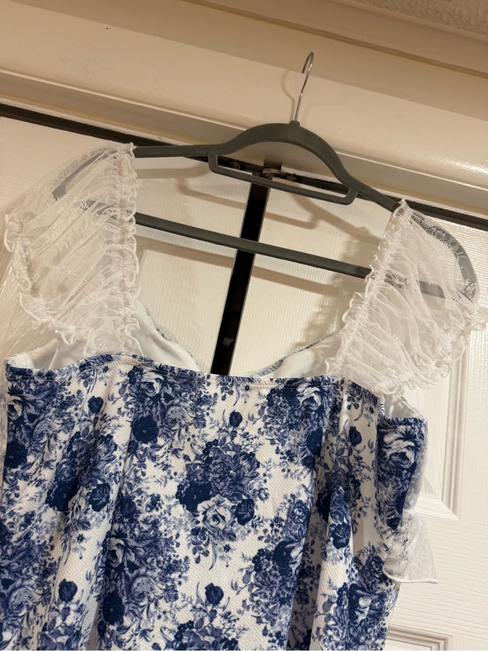 Amazon Blue and White Floral Midi Dress with Lace Cap Sleeves - Picture 5 of 8